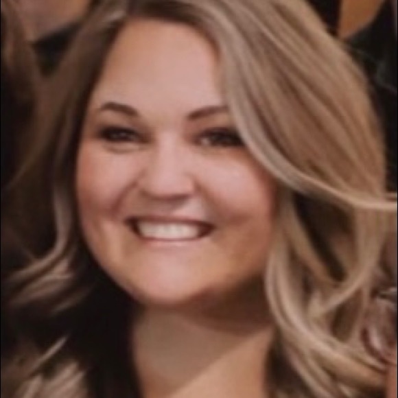 Meet your Posher, Heather - Picture 1 of 2